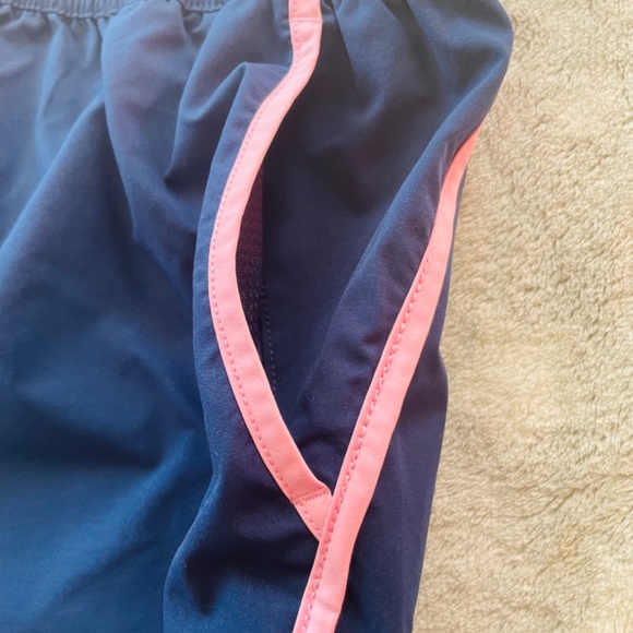 J. Crew Crewcuts Girls Active Tech Shorts (size 16) in Ant Navy Neon Orchid - Picture 5 of 5